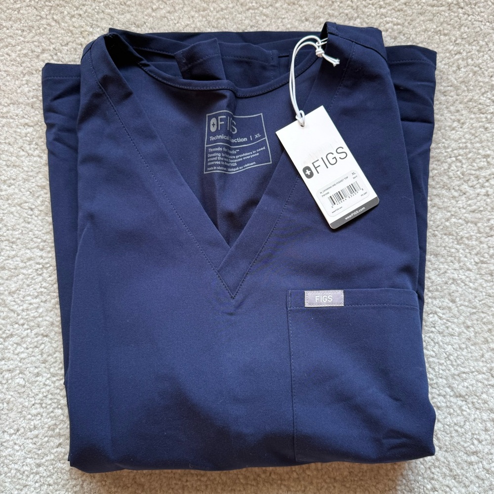 NWT Figs Catarina XL